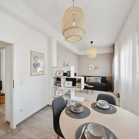 Appartamento Ruhige Lage, Gute Anbindung, Frisch Renoviert Fellbach Esterno foto