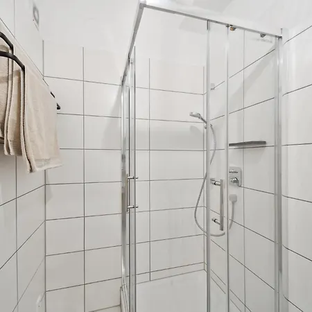 Appartamento Ruhige Lage, Gute Anbindung, Frisch Renoviert Fellbach Esterno foto
