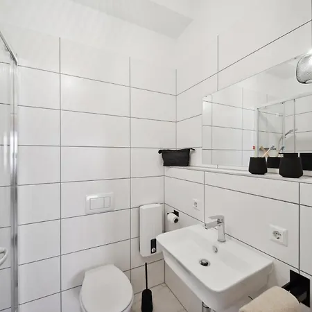 Appartamento Ruhige Lage, Gute Anbindung, Frisch Renoviert Fellbach Esterno foto